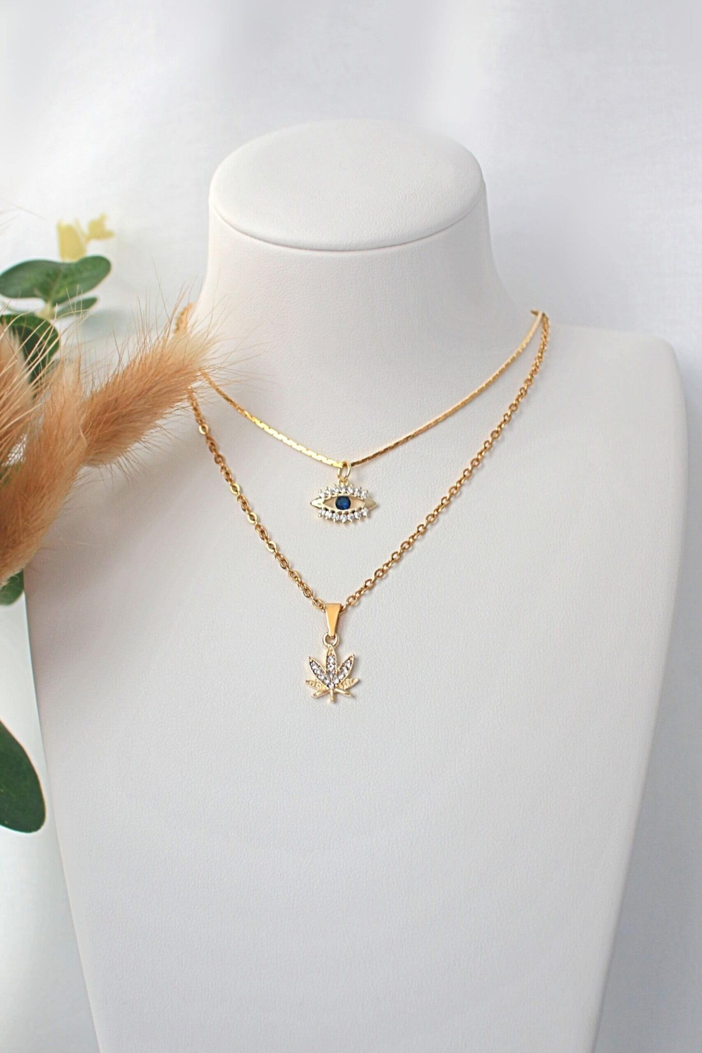 24 Karats Dainty Cannabis Leaf Necklace